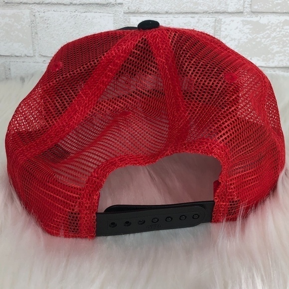 Bellwether Logo Red Black Snapback Baseball Cap - Picture 2 of 3